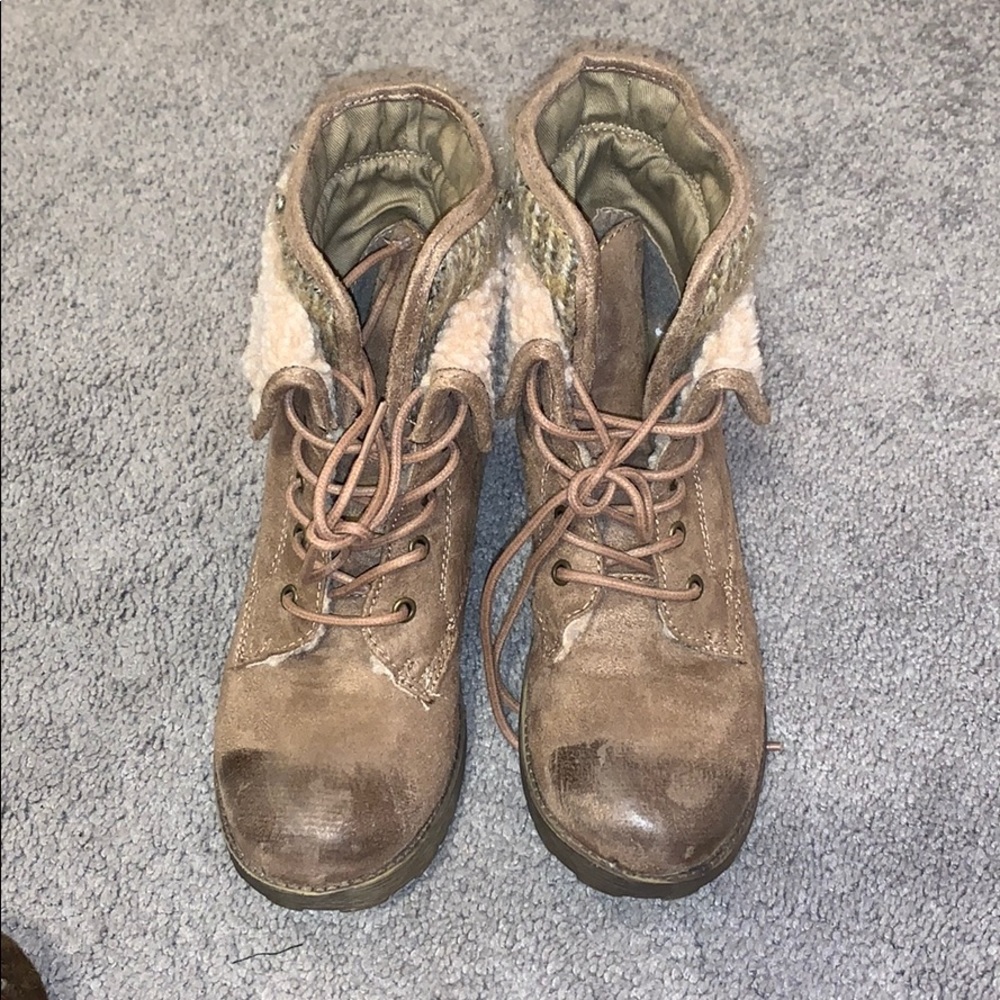 Brown Heeled Ankled Boots with Fur